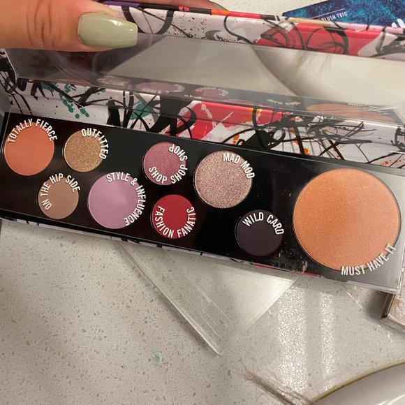 Mac Fashion Fanatic Eyeshadow - Picture 2 of 2